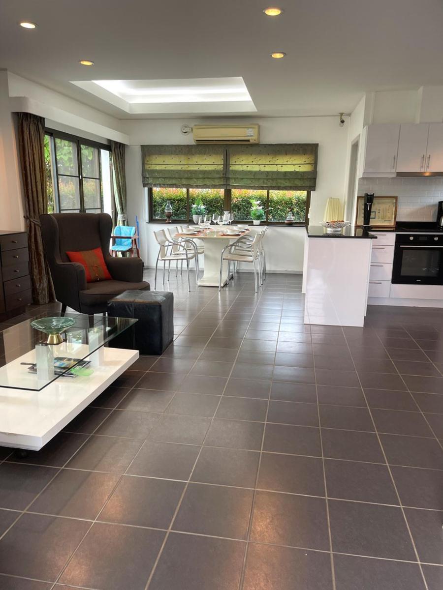 Seabreeze Villa Rayong Extérieur photo